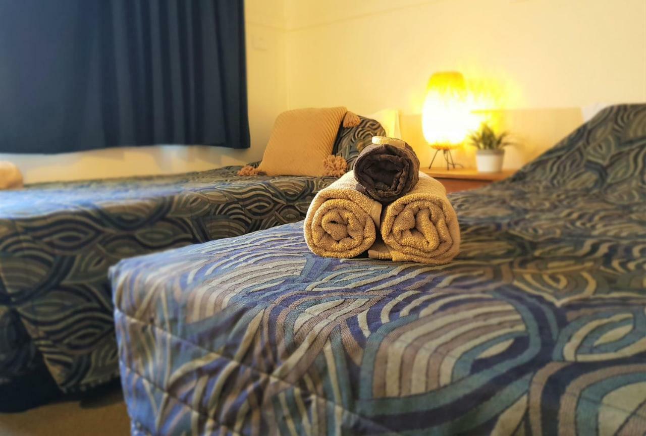 Railway Hotel Bundaberg Dış mekan fotoğraf